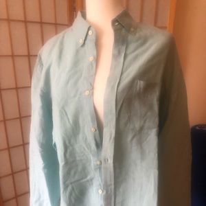 Linen and cotton buttoned down one pocket shirt